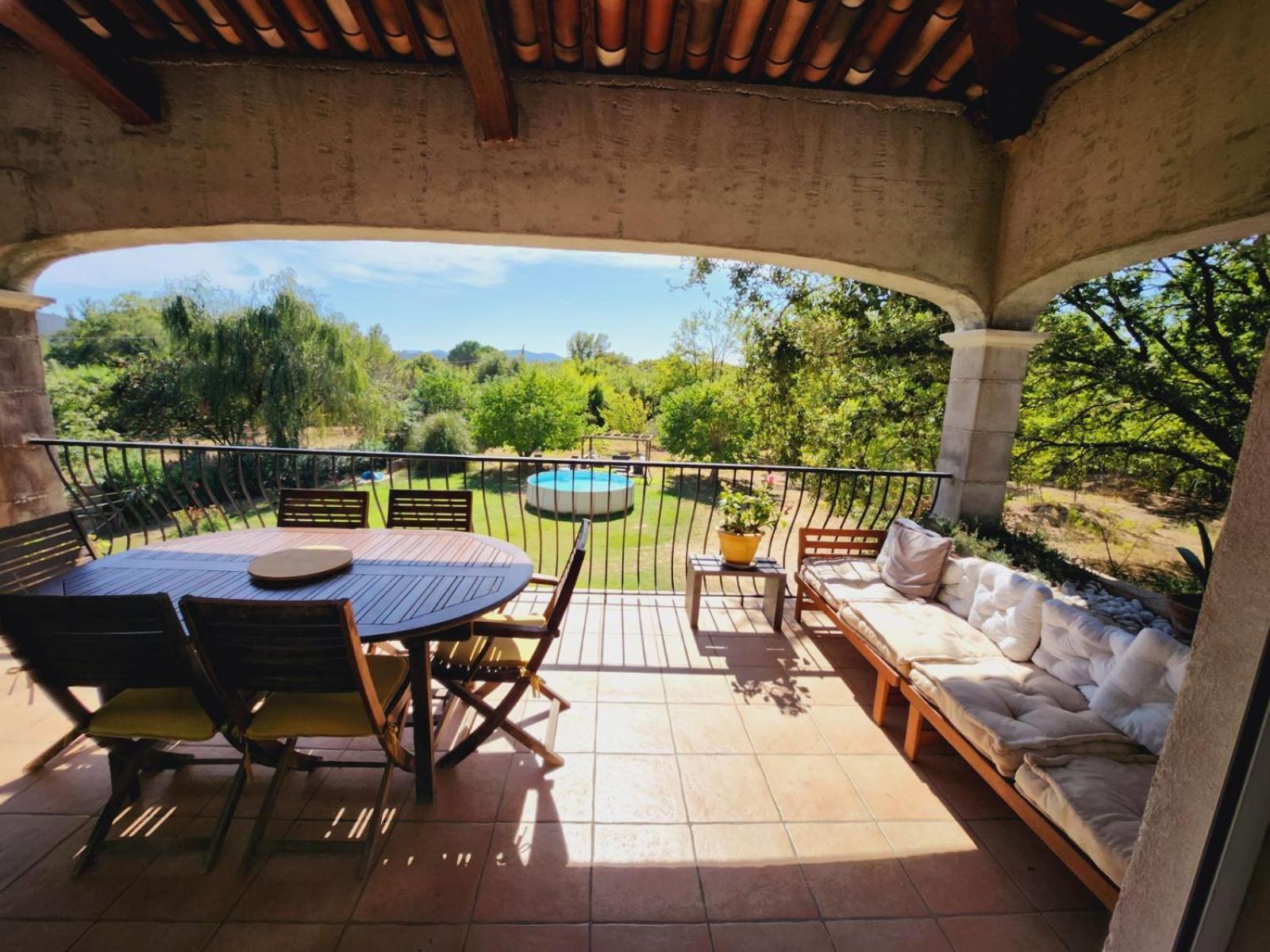 Villa En Pleine Nature Le Muy Kültér fotó